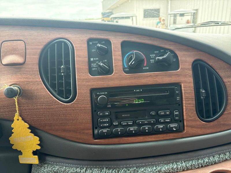 Used 1999 Ford E-150 RecreationalImage 11