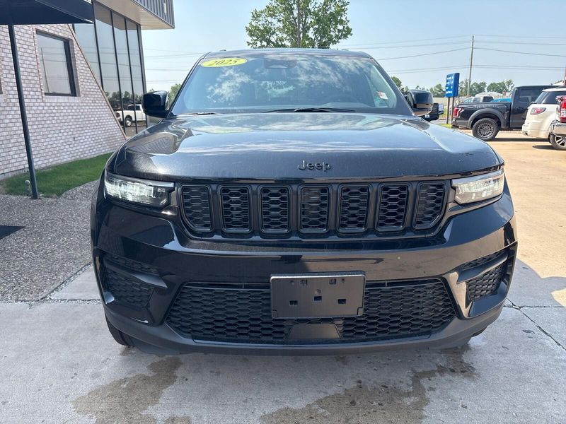 2025 Jeep Grand Cherokee Altitude X 4x4Image 6