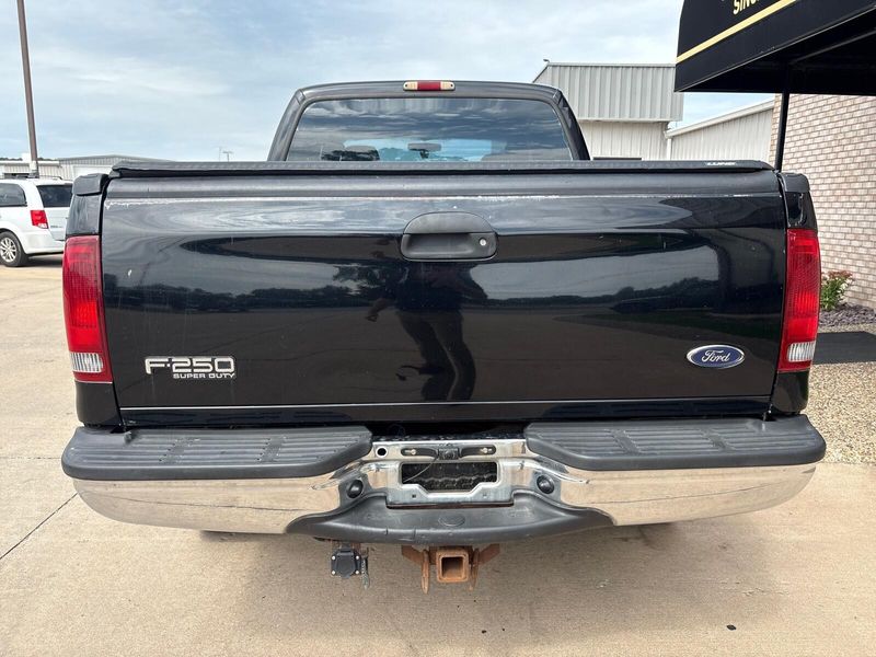 2003 Ford F-250 Lariat photo 10