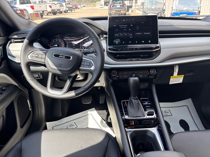 New 2026 Jeep Compass Limited 4x4Image 5