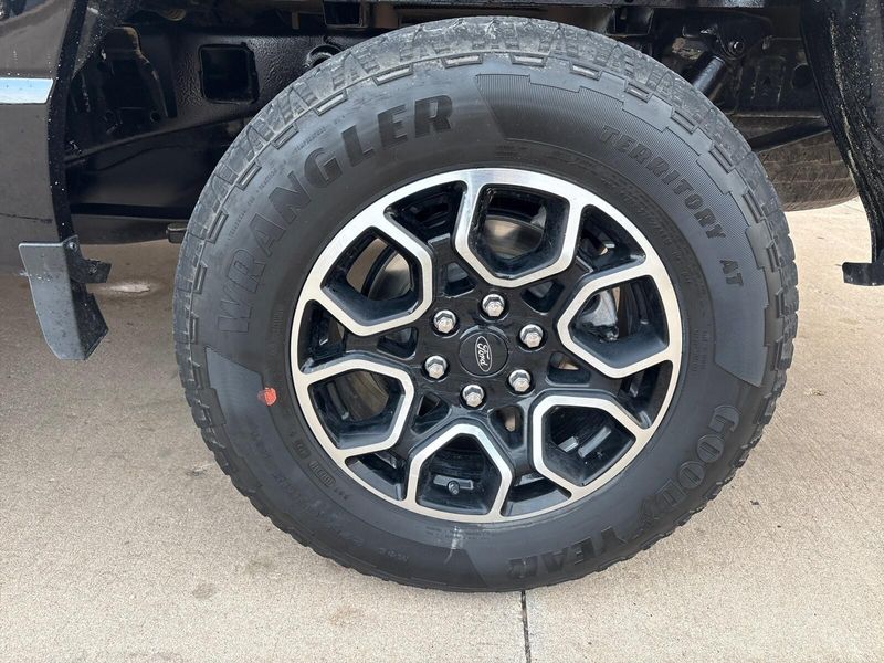 Used 2023 Ford F-150 XLTImage 12