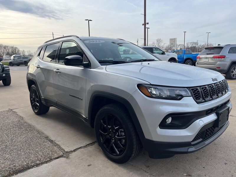 2025 Jeep Compass Latitude 4x4Image 7