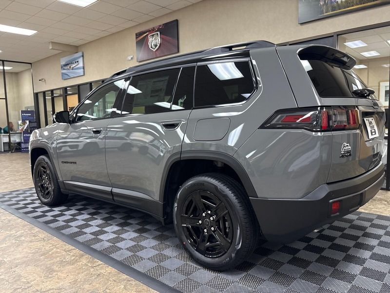 New 2026 Jeep Cherokee Limited Altitude 4x4Image 10