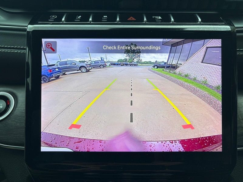 Used 2023 Jeep Grand Cherokee L OverlandImage 24