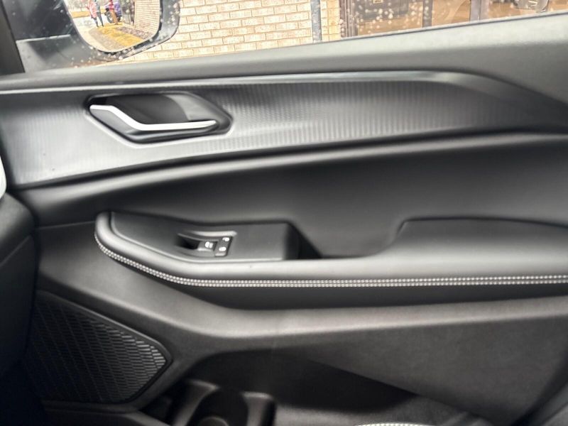 New 2026 Jeep Grand Cherokee Laredo X 4x4Image 13