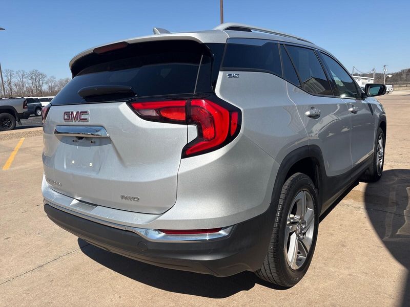 Used 2019 GMC Terrain SLTImage 8