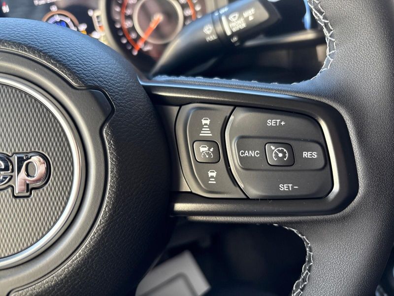 New 2026 Jeep Gladiator Willys 4x4Image 17