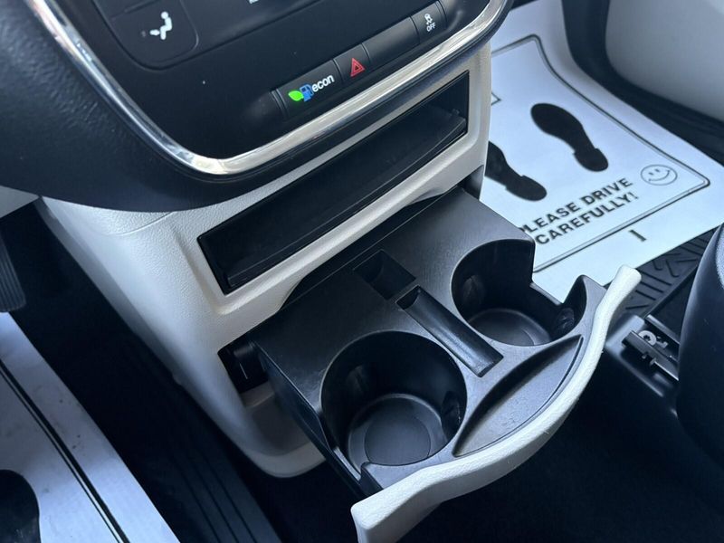 Used 2019 Dodge Grand Caravan SEImage 20