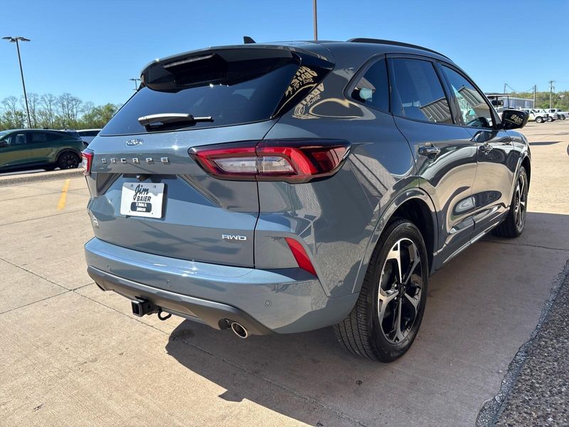 Used 2023 Ford Escape ST-Line EliteImage 8