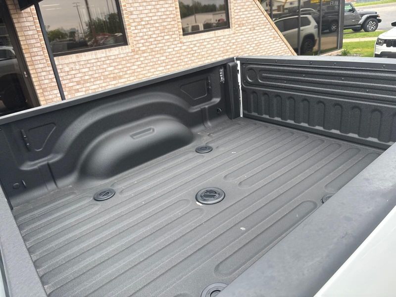 New 2026 RAM 2500 Black Express Crew Cab 4x4 6