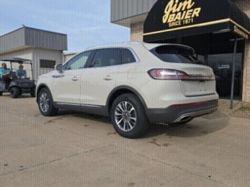 2022 Lincoln Nautilus StandardImage 9