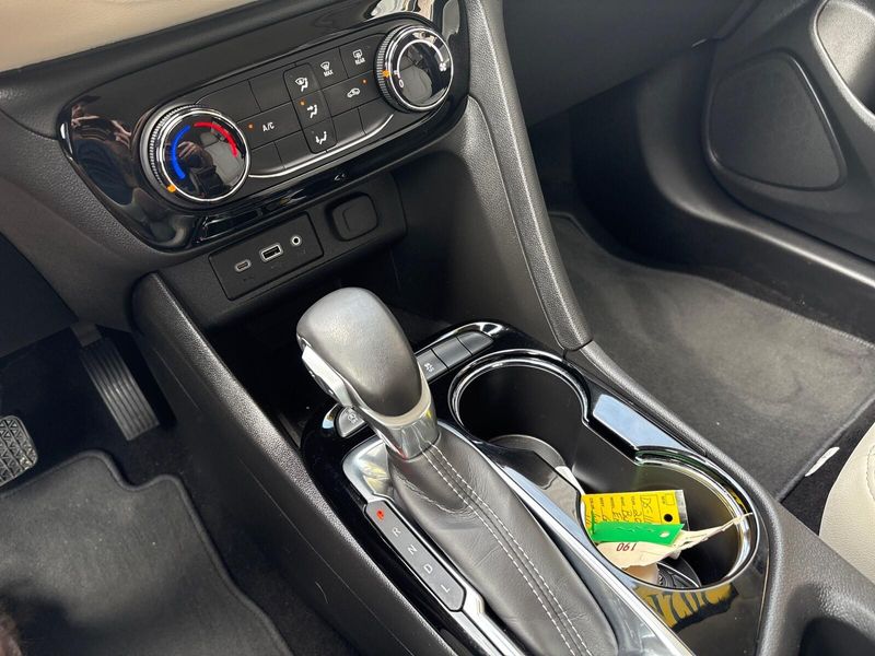 Used 2021 Buick Encore GX PreferredImage 16