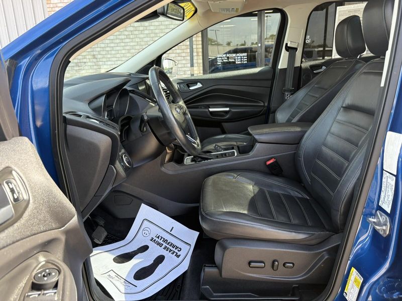 2018 Ford Escape Titanium photo 3