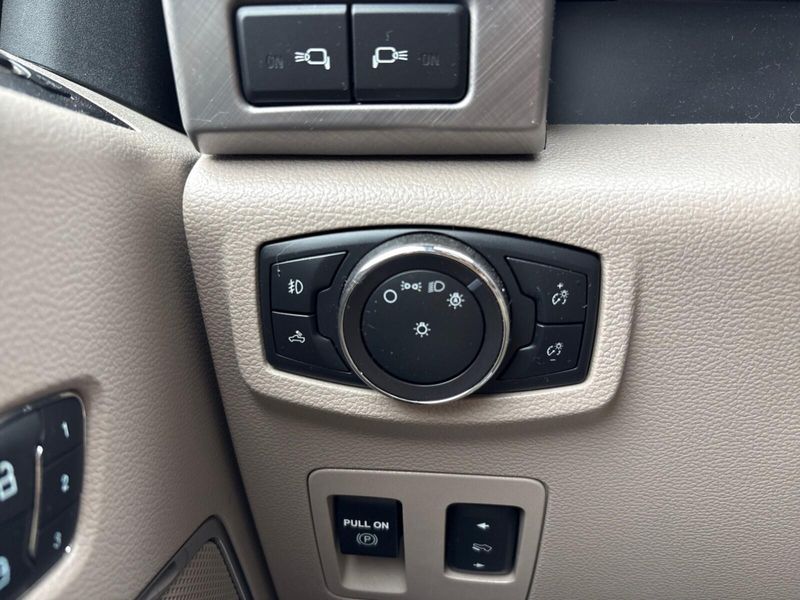 Used 2020 Ford F-150 LimitedImage 18