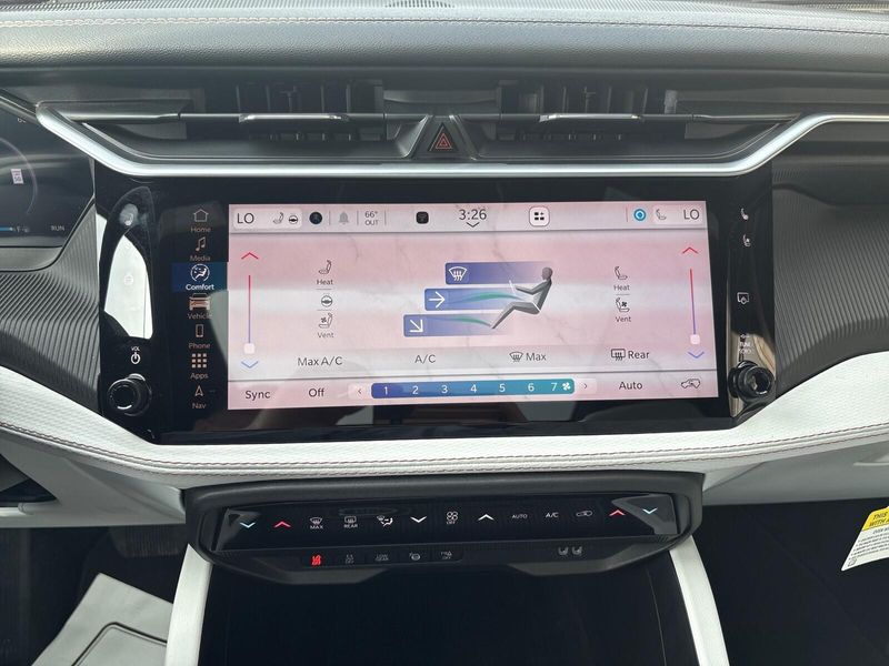 New 2026 Jeep Cherokee Overland 4x4Image 19