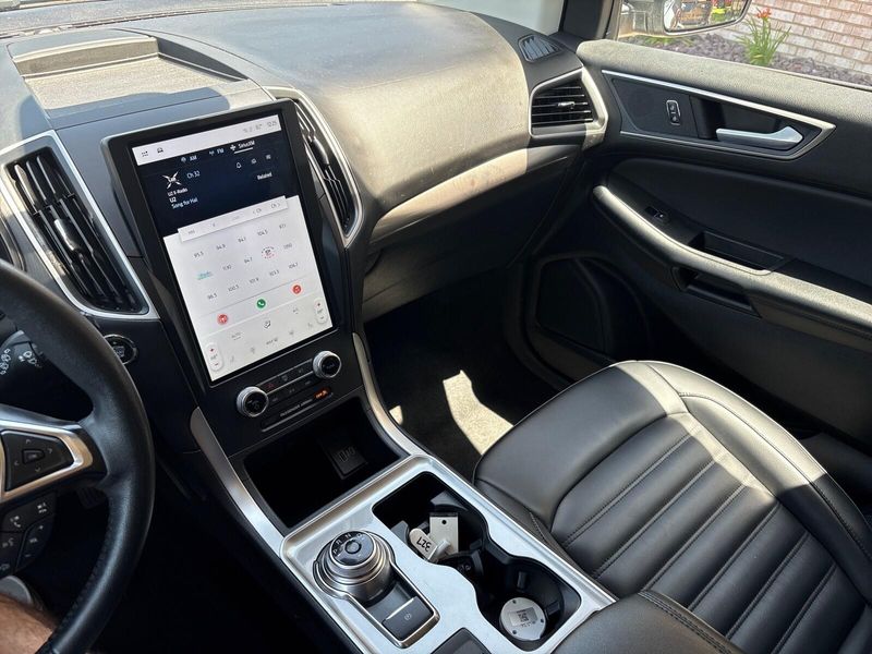 Used 2024 Ford Edge SELImage 15