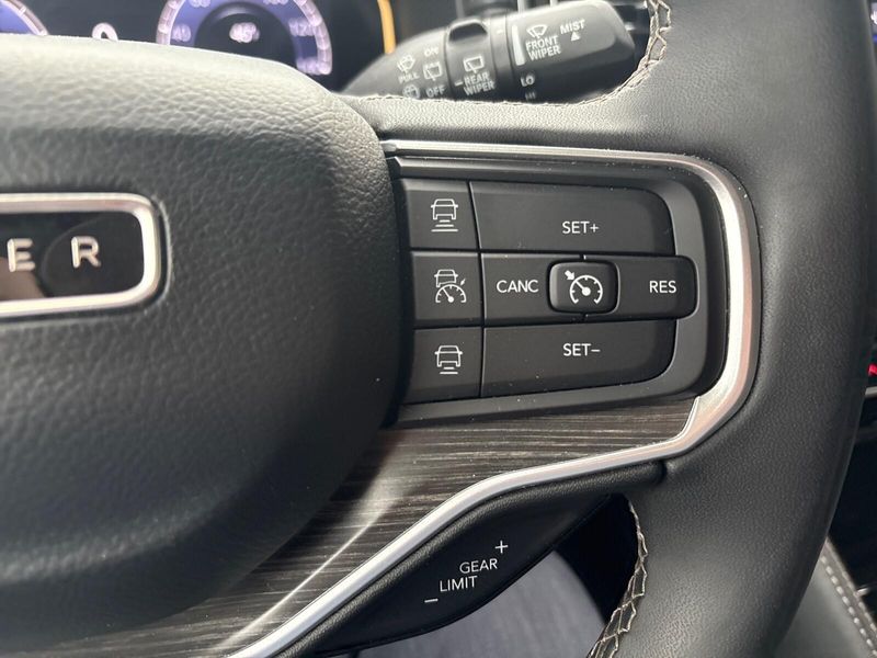 2024 Jeep Wagoneer Series IIImage 16