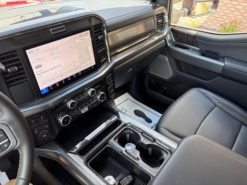 Used 2025 Ford F-250 LariatImage 19