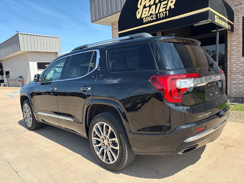 Used 2023 GMC Acadia DenaliImage 13