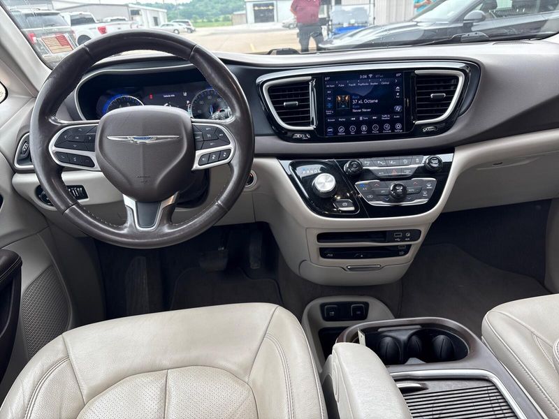 2020 Chrysler Pacifica Touring L PlusImage 7