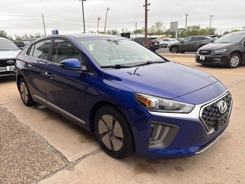 Used 2021 Hyundai Ioniq Hybrid SEImage 6