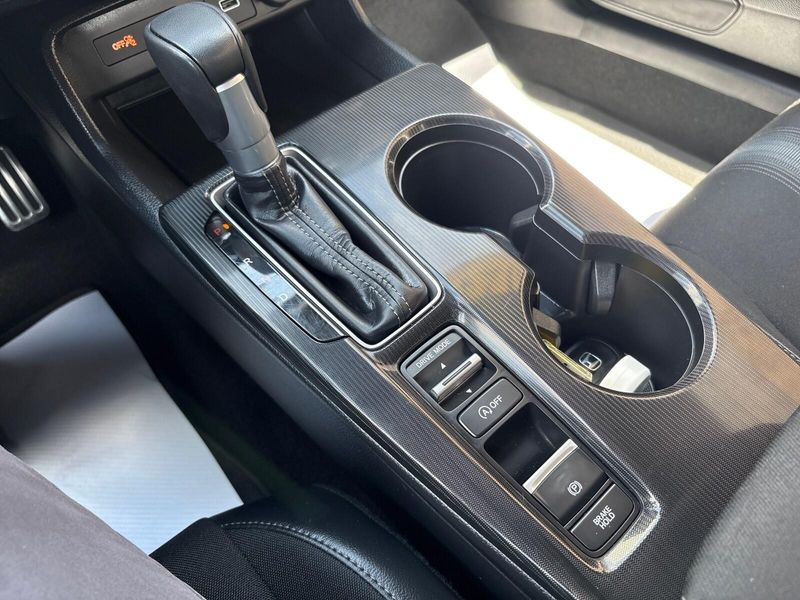 Used 2024 Honda Civic Sedan SportImage 17