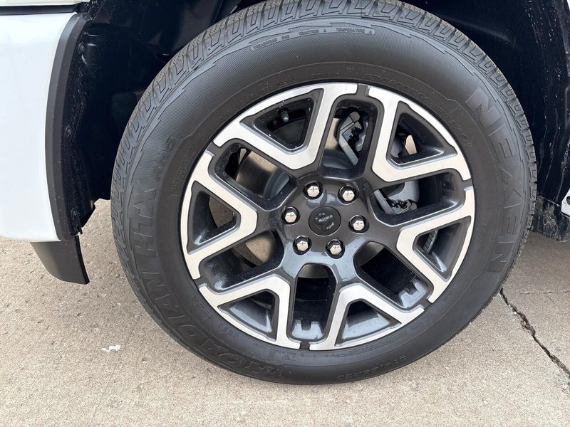 New 2026 RAM 1500 Laramie Crew Cab 4x4 5