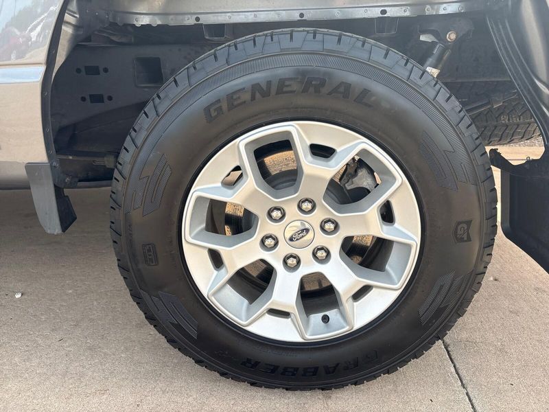 Used 2022 Ford F-150 XLTImage 12