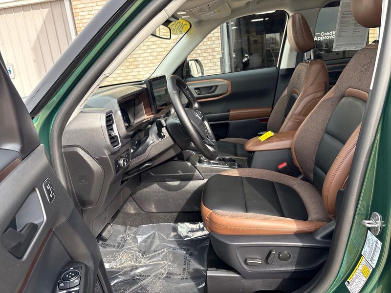 Used 2025 Ford Bronco Sport Outer BanksImage 3