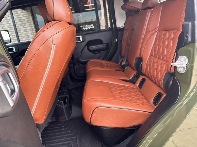 2023 Jeep Gladiator Sport photo 4