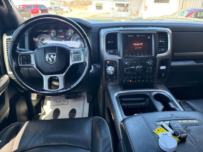 Used 2017 RAM 1500 LimitedImage 7