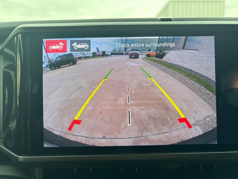 New 2026 Jeep Wrangler 4-door SaharaImage 17