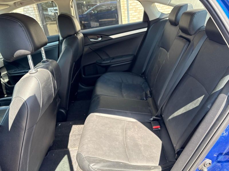 2018 Honda Civic EX-LImage 4