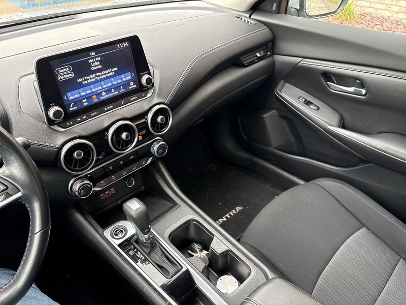 Used 2022 Nissan Sentra SVImage 16