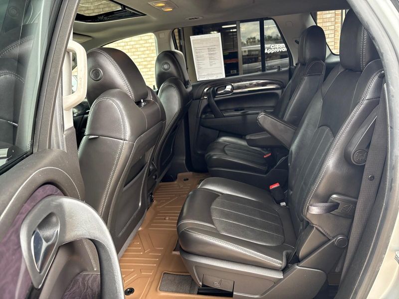 2016 Buick Enclave LeatherImage 4