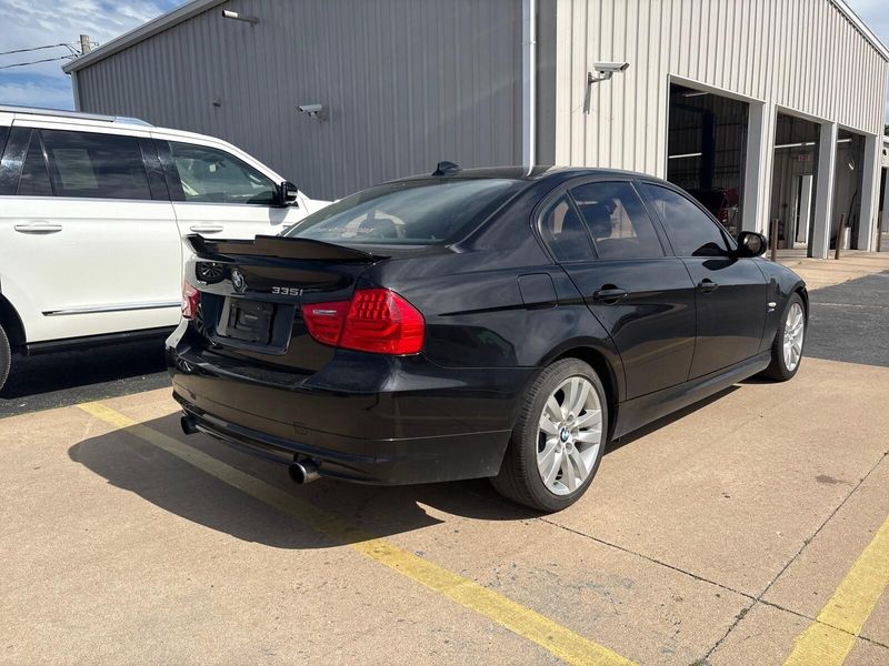 Used 2011 BMW 335i xDriveImage 4