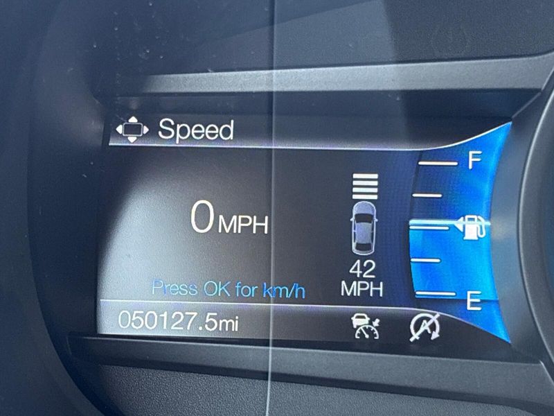 Used 2019 Ford Edge SELImage 15