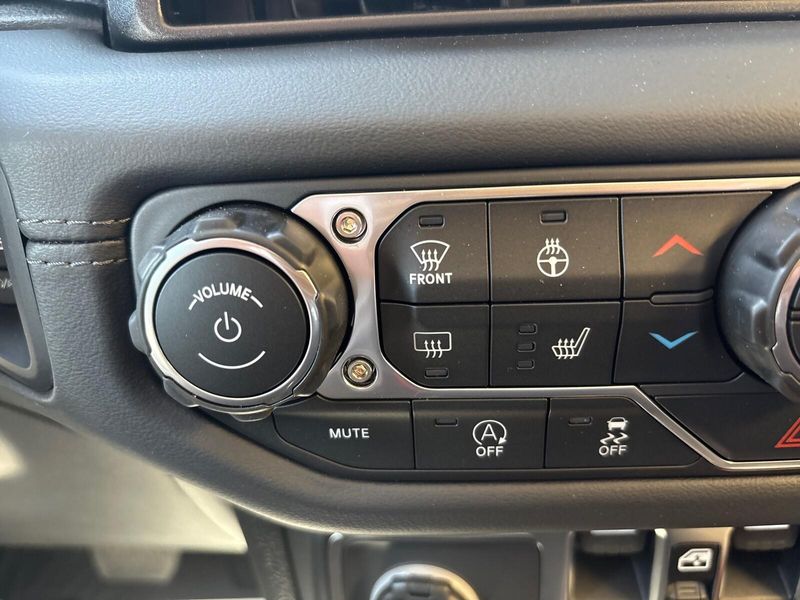New 2026 Jeep Wrangler 4-door RubiconImage 17