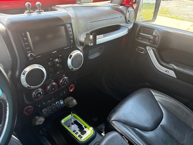 2017 Jeep Wrangler Unlimited RubiconImage 14