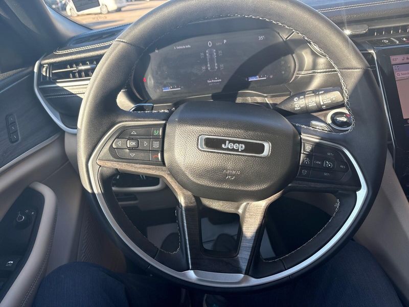 Used 2024 Jeep Grand Cherokee LimitedImage 14