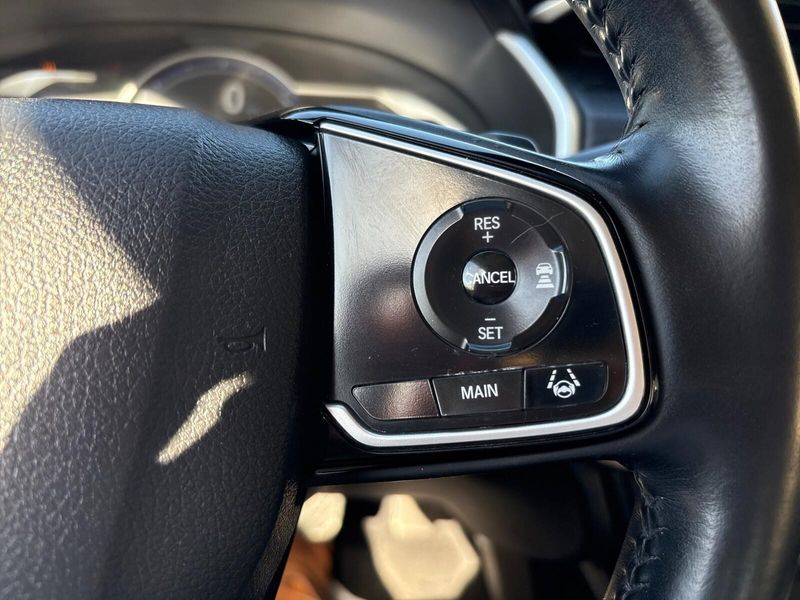 Used 2018 Honda Clarity Plug-In Hybrid TouringImage 13