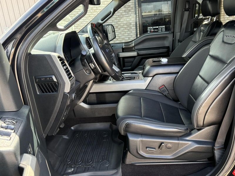 2019 Ford F-150 RaptorImage 4