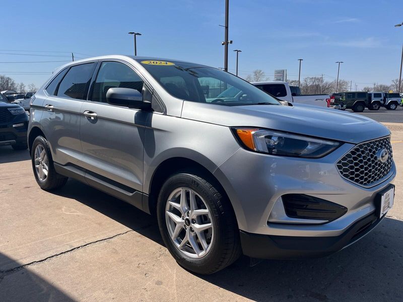 2024 Ford Edge SELImage 7