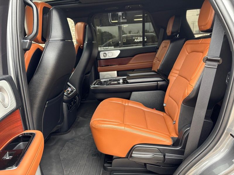 Used 2021 Lincoln Navigator ReserveImage 4
