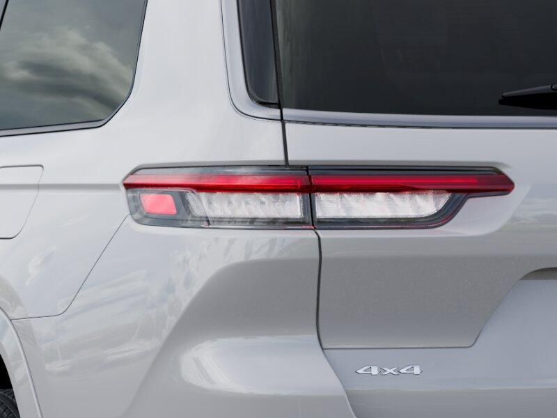 New 2026 Jeep Grand Cherokee L Limited Reserve 4x4Image 30