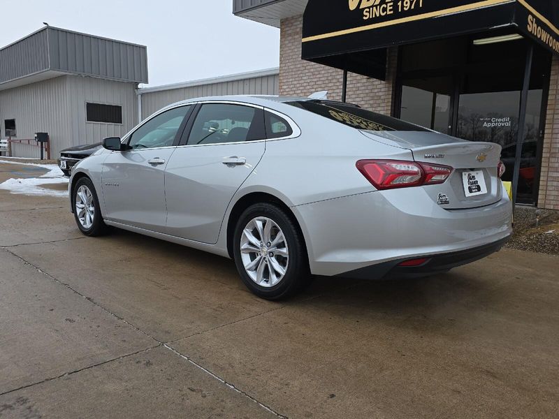 2022 Chevrolet Malibu LTImage 9