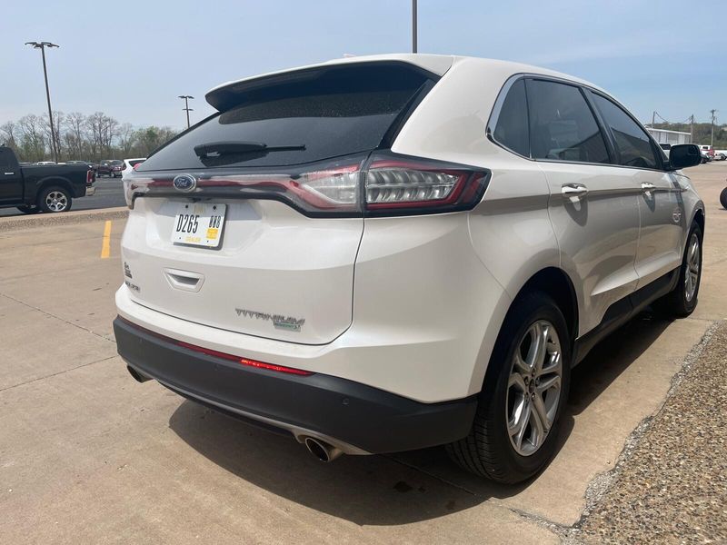 2018 Ford Edge TitaniumImage 8