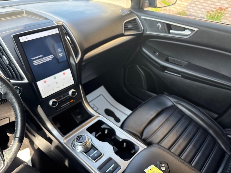 Used 2023 Ford Edge SELImage 15