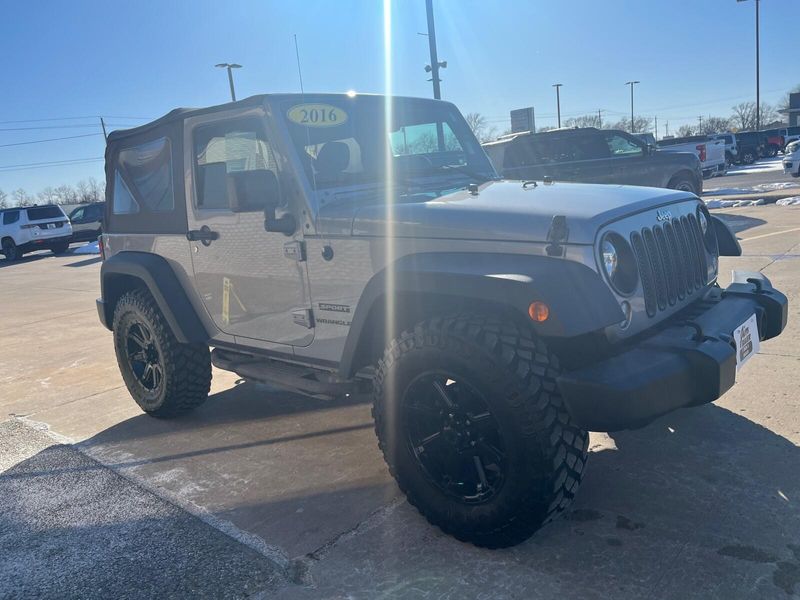 2016 Jeep Wrangler JK SportImage 7