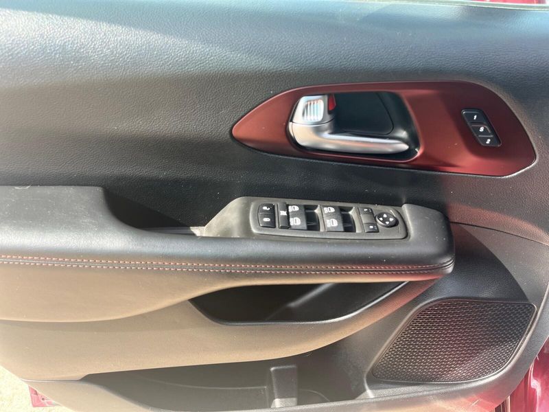 2020 Chrysler Pacifica Touring L PlusImage 15